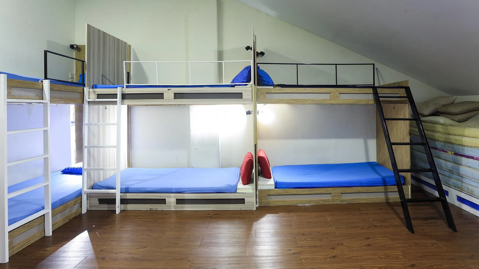 Hotel Spot On 90236 Zigzag Travellers Home Kuala Lumpur