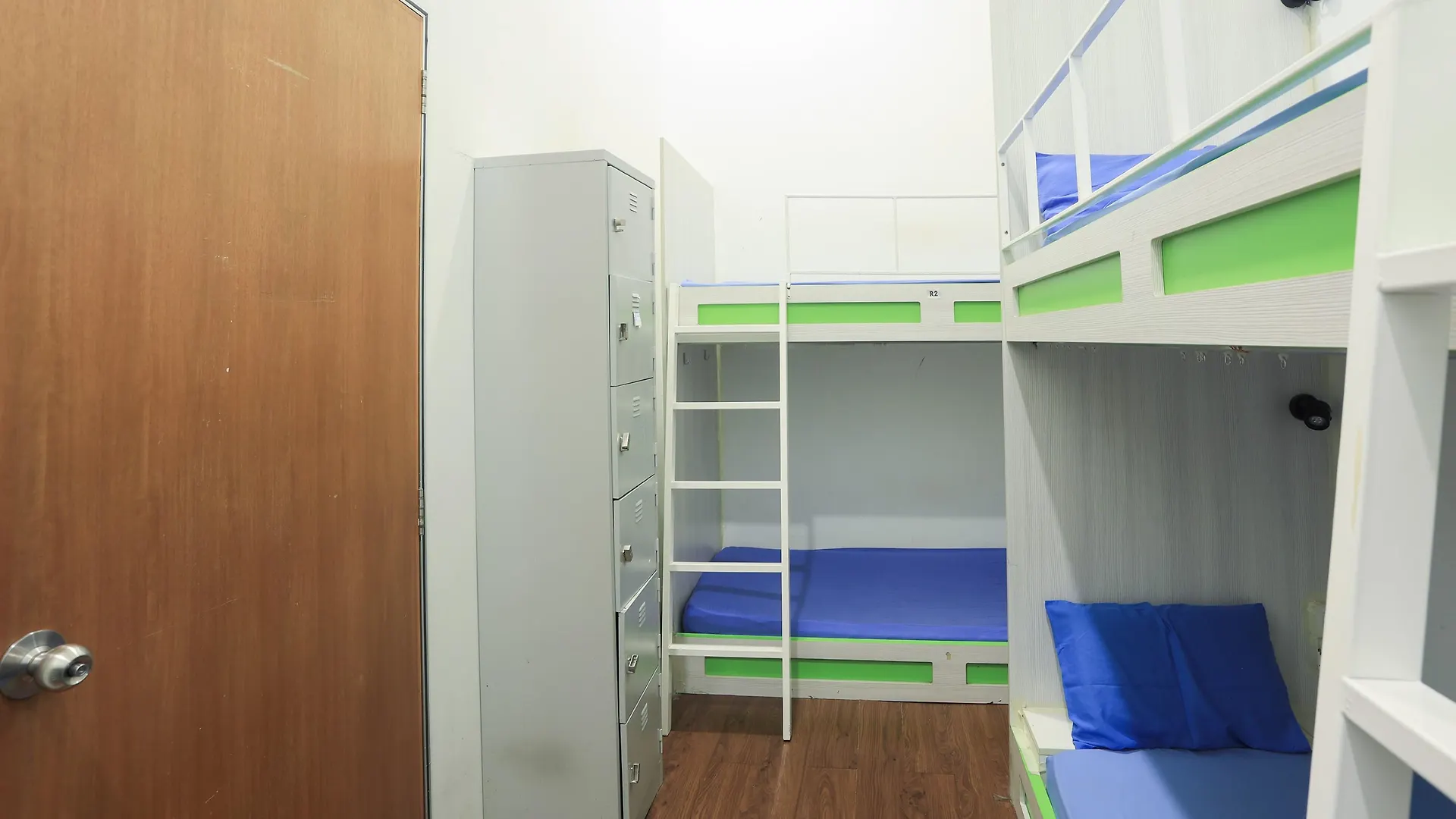 Spot On 90236 Zigzag Travellers Home Kuala Lumpur
