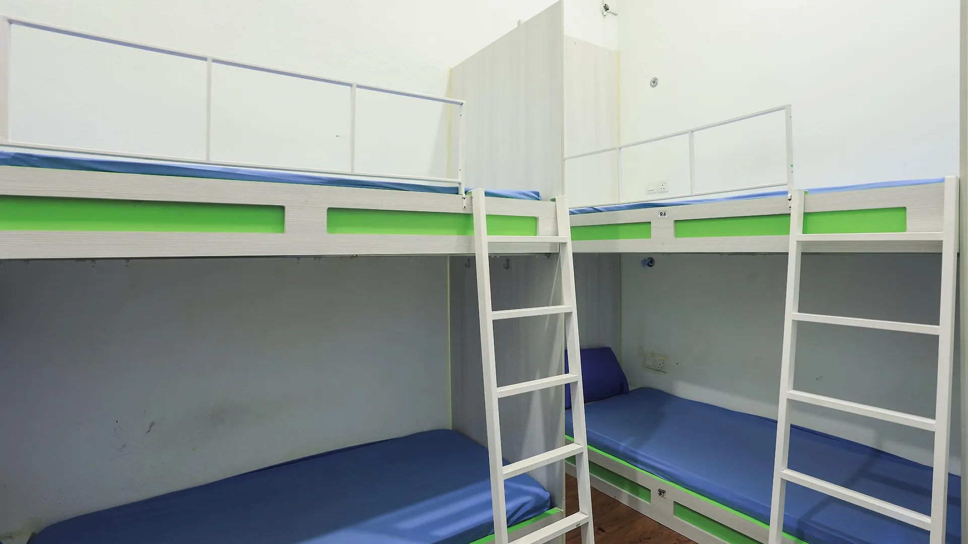 Spot On 90236 Zigzag Travellers Home location